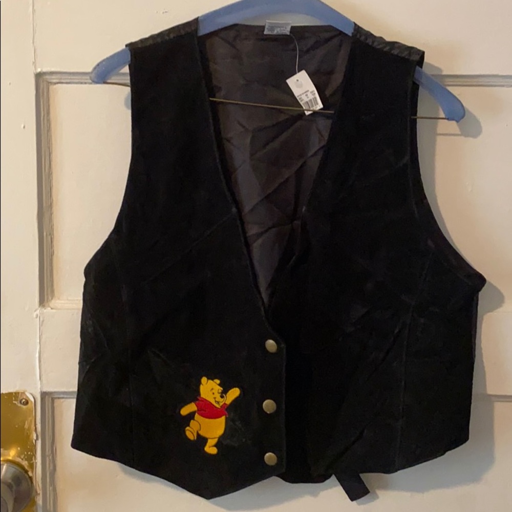 Black Suede Vest w/Dancing Pooh (Disney) M/L